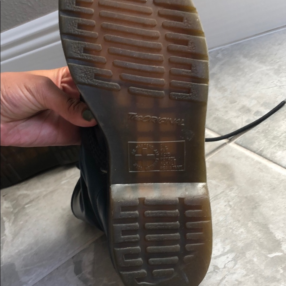 DOC MARTENS - Picture 4 of 6